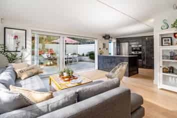 84 The Esplanade, Houghton Bay