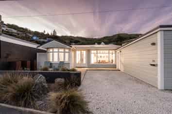 84 The Esplanade, Houghton Bay