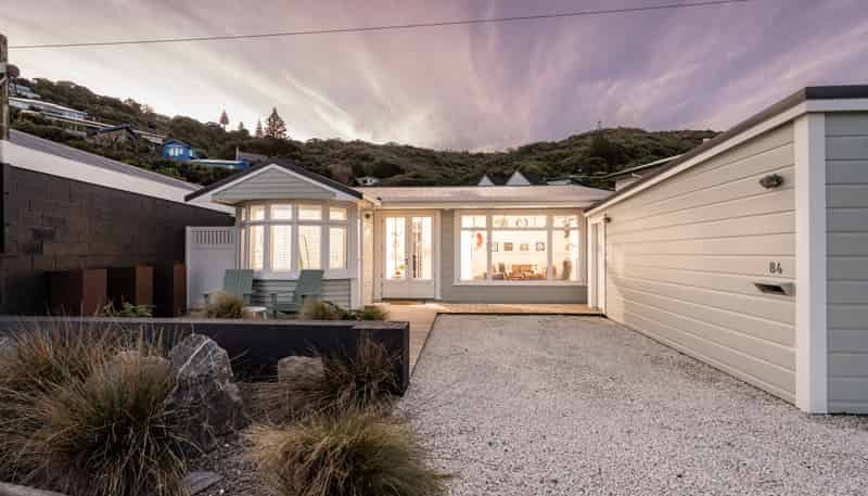 84 The Esplanade, Houghton Bay