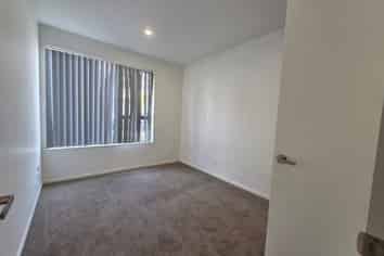 Granny Fla/55 Koromeke Street, Flat Bush