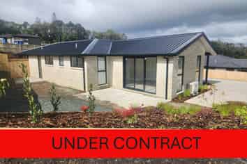 28 Royal St Annes Drive, Kamo