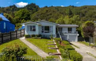 128 Waikawa Road, Picton