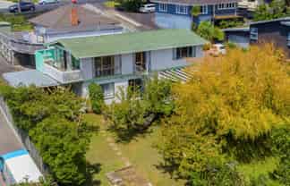 2/442 Beach Rd, Murrays Bay