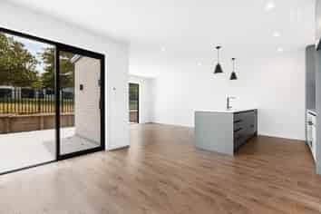 34 Woods Crescent, Cromwell
