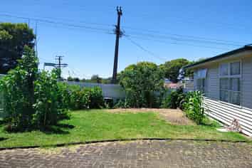 79 Tirimoana Road, Te Atatu South