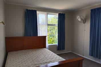79 Tirimoana Road, Te Atatu South