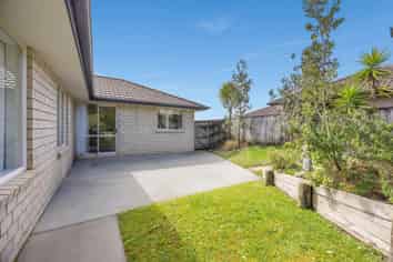 17 Astrid Lane, Wellsford
