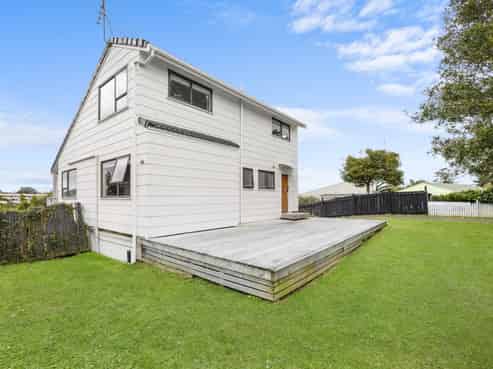 1/3 Tahinga Street, Northcote