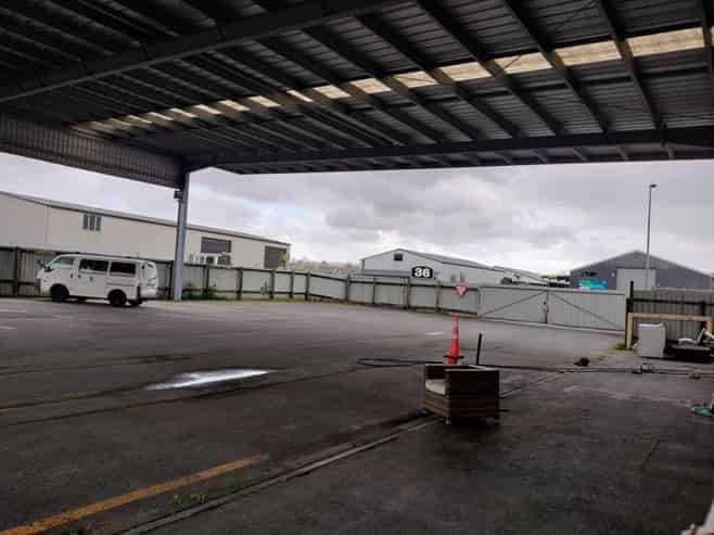 Yard, canopy and office for lease