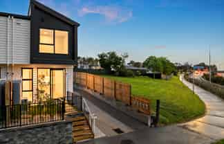 15A Cardigan Street, Western Springs