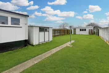 30 Devon Crescent, Bulls