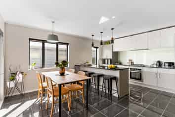 30 Cresswell Place, Johnsonville