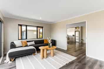 30 Cresswell Place, Johnsonville
