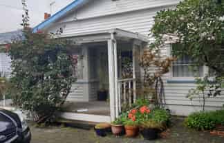 112 Waiwhetu Road, Waterloo
