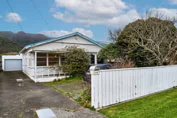 112 Waiwhetu Road, Waterloo