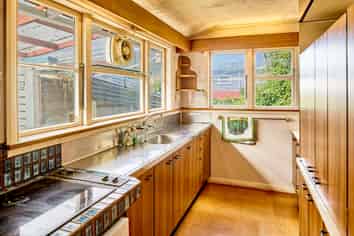 112 Waiwhetu Road, Waterloo