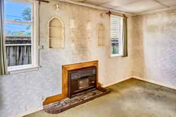 112 Waiwhetu Road, Waterloo