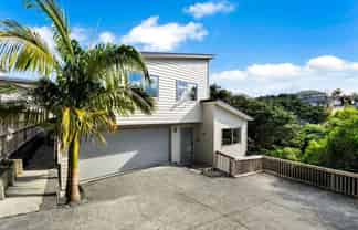 32 The Enclave, Totara Heights