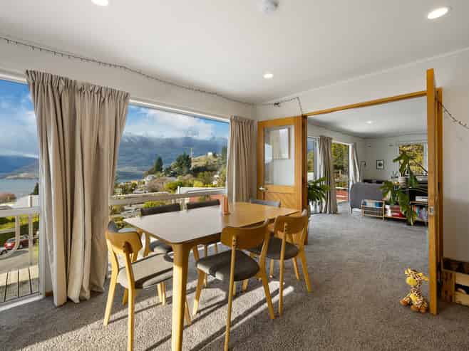 32 Avalon Crescent, Fernhill