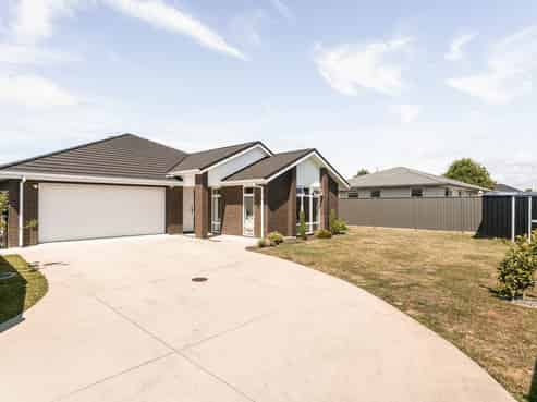 32 Trans Tasman Way, Pyes Pa