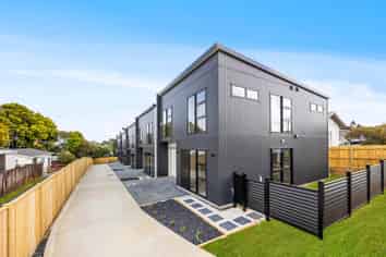 Lots 1-5/63 Commissariat Road, Mount Wellington