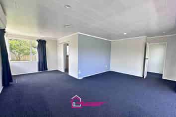 13 Washington Square, Paeroa