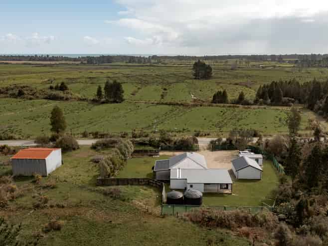 1244 Fairdown Road, Waimangaroa