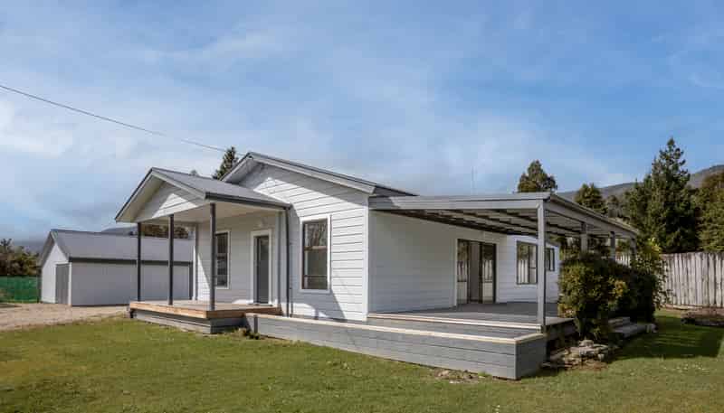 1244 Fairdown Road, Waimangaroa