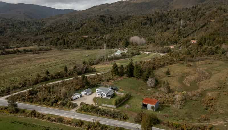 1244 Fairdown Road, Waimangaroa