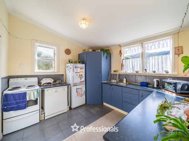 19 Grimsby Grove, Wainuiomata