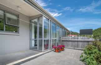 2/1 Angle Street, Picton
