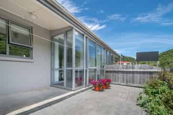 2/1 Angle Street, Picton