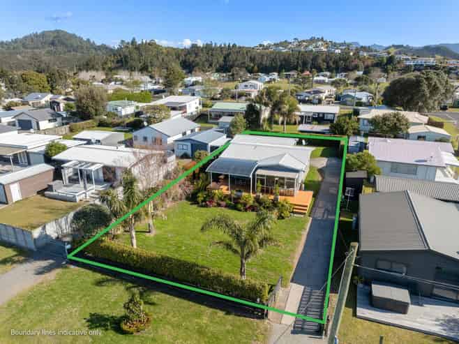 203 Tui Road, Whangamata