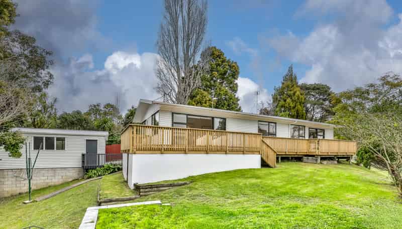 33 Cron Avenue, Te Atatu South