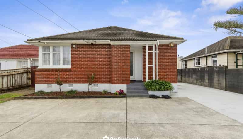 63 Colson Street, Avalon