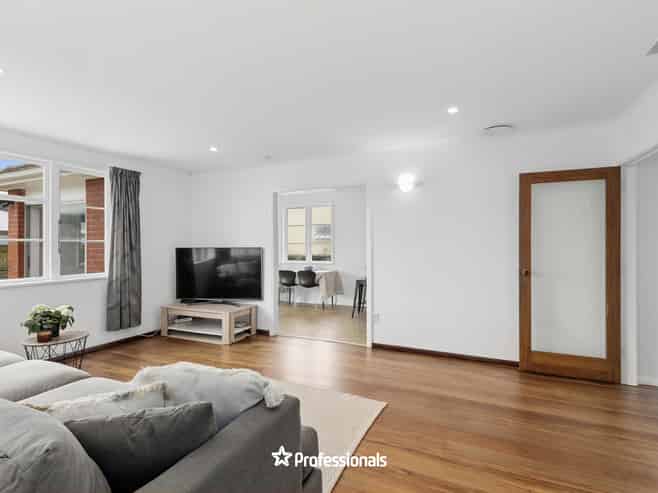 63 Colson Street, Avalon