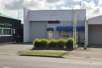 Workshop on Tremaine Avenue
