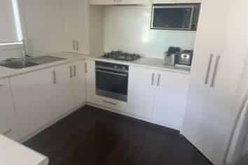 a/16 Evans Road, Weymouth