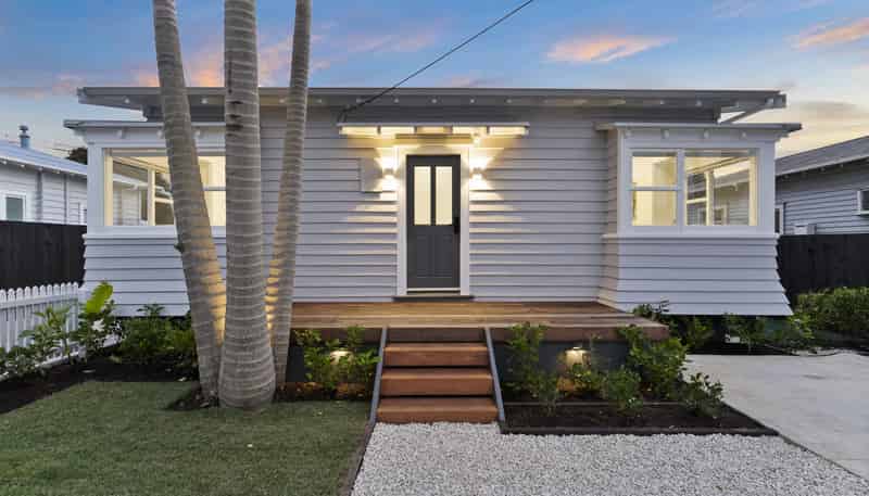 16 Moa Road, Point Chevalier