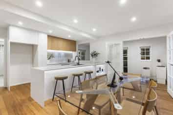 16 Moa Road, Point Chevalier