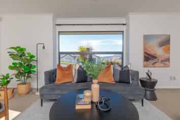 80 Erlestoke Crescent, Churton Park