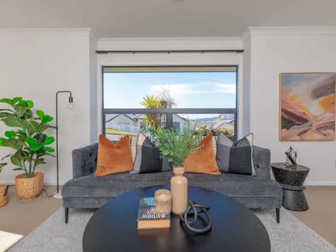 80 Erlestoke Crescent, Churton Park