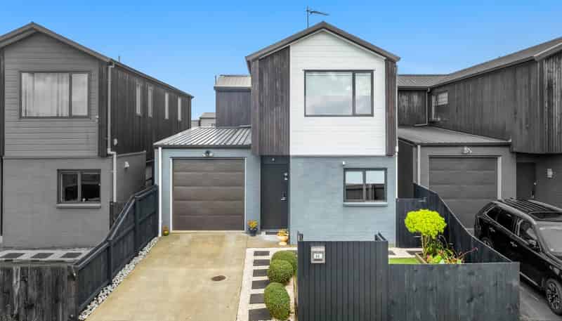 44 Dignity Street, Papakura