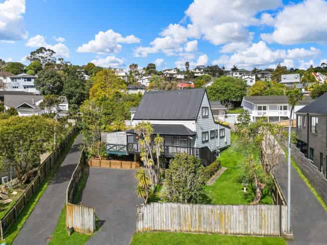 97 Oaktree Avenue, Browns Bay