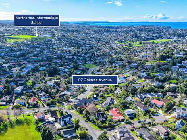 97 Oaktree Avenue, Browns Bay