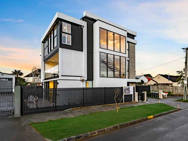 1/8 Sayegh Street, St Heliers