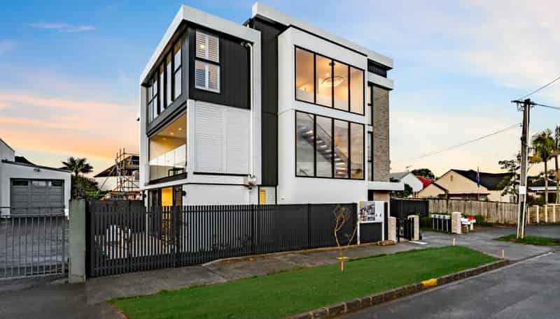 1/8 Sayegh Street, St Heliers