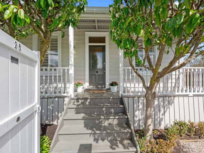 25 Patuone Avenue, Devonport