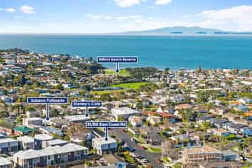 31/82 East Coast Road, Milford