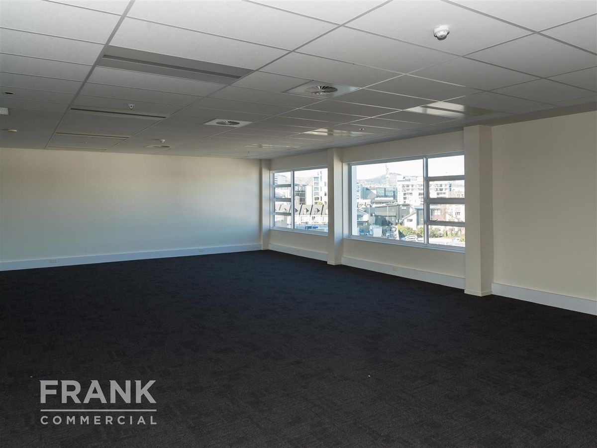 Modern CBD Office – 100% NBS | Exceptional Value – pohled 3